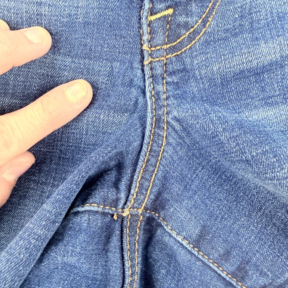 American Eagle Shortie Jean Shorts Size 14 Short – Raw Hem Mid Rise - Picture 5 of 10